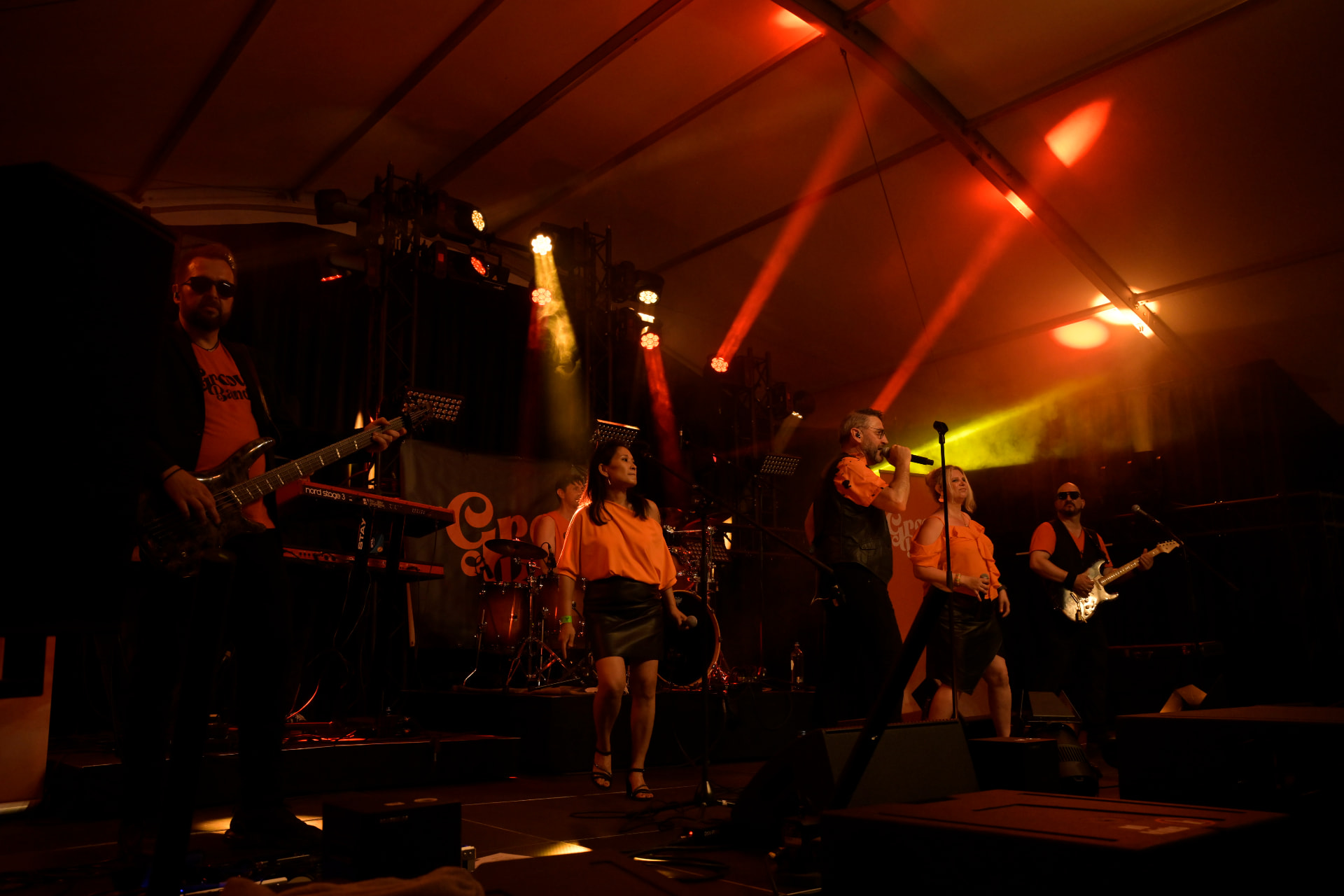 GrooveBand live