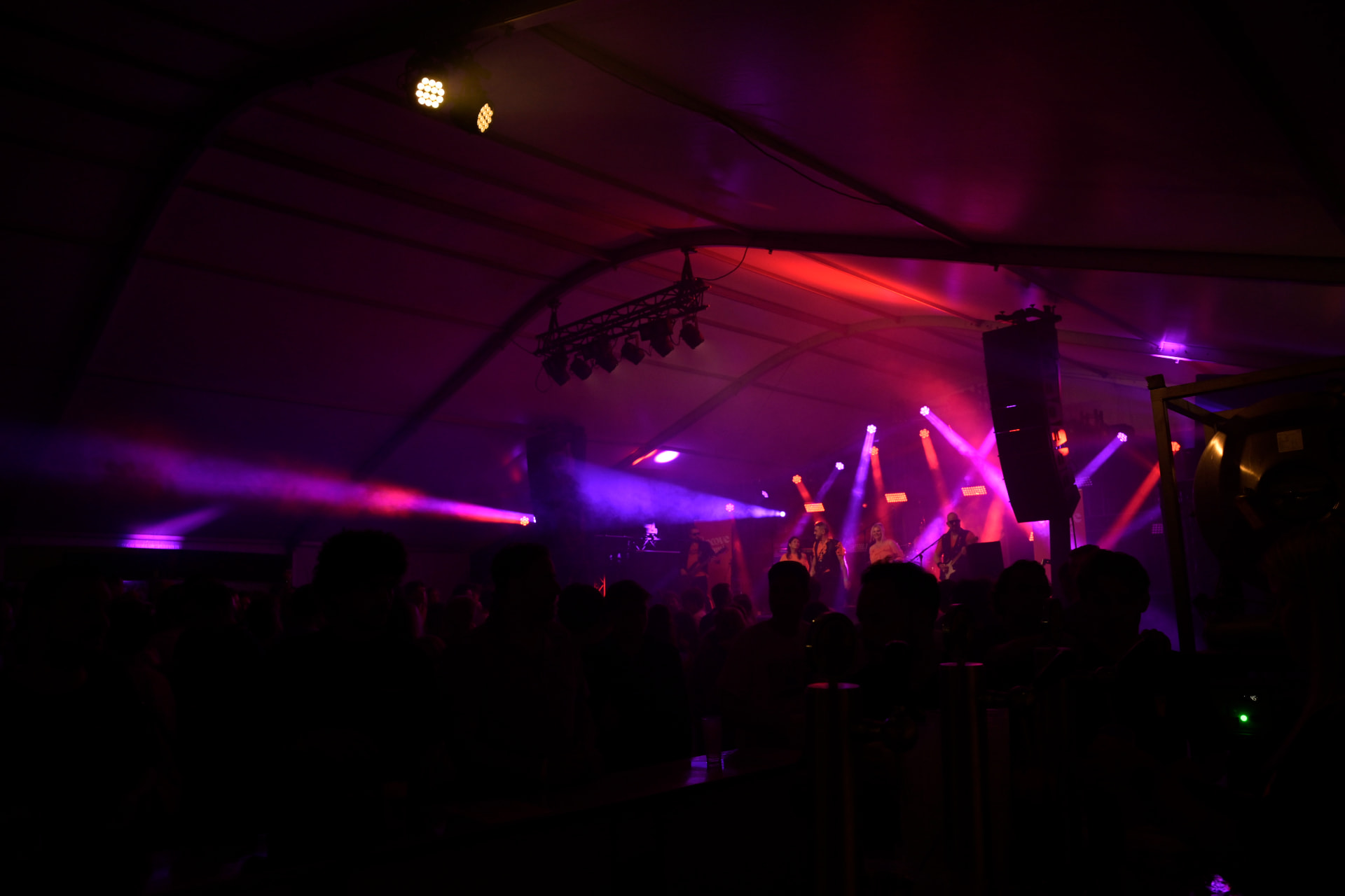 GrooveBand live